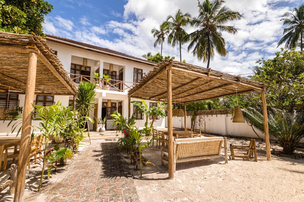 Kima Serviced Beach House & Suites Bwejuu Eksteriør bilde