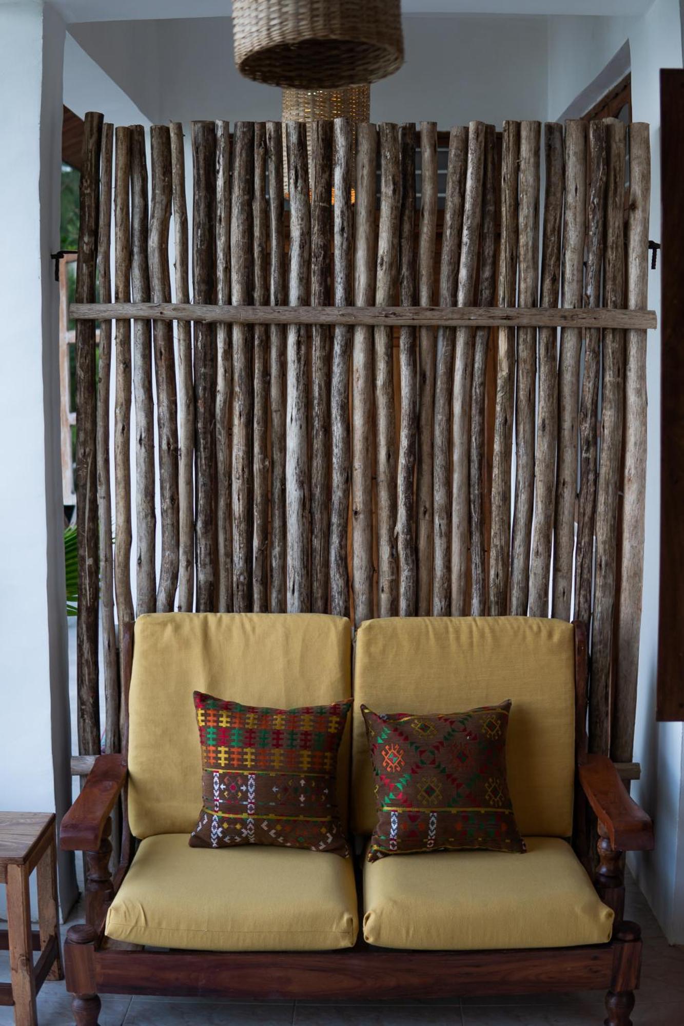 Kima Serviced Beach House & Suites Bwejuu Eksteriør bilde